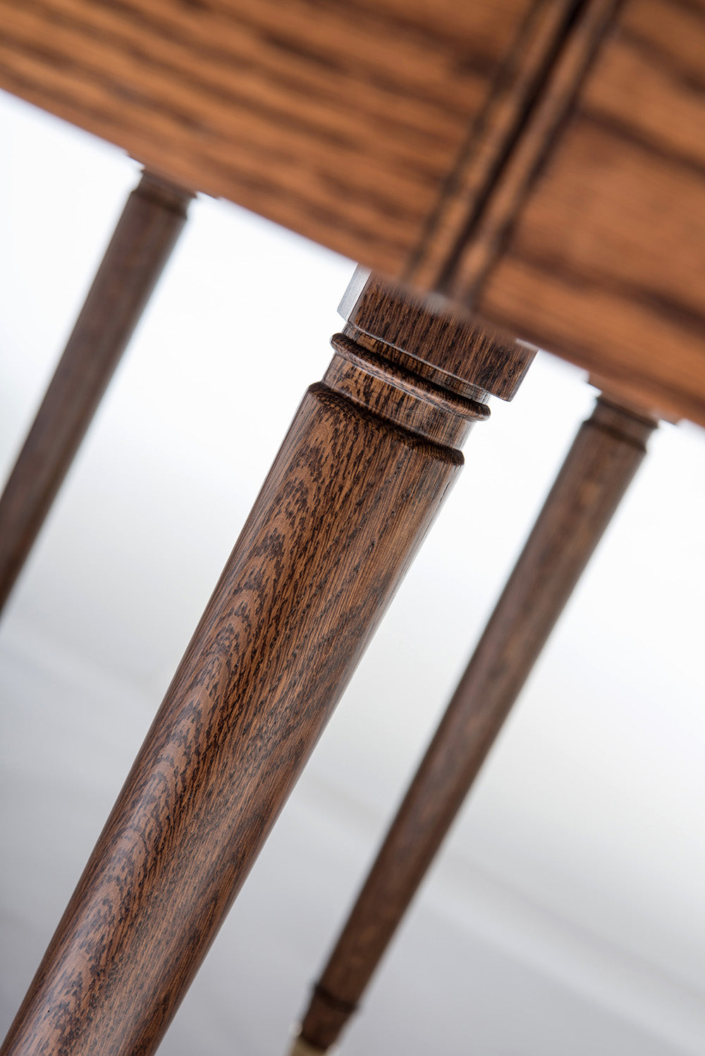 Viceroy's Expanding Table