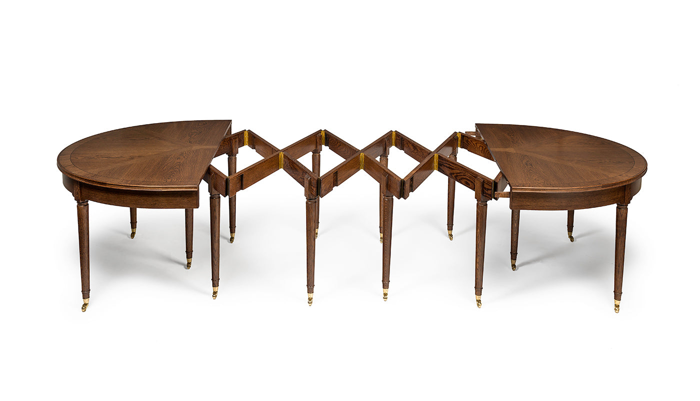 Viceroy's Expanding Table